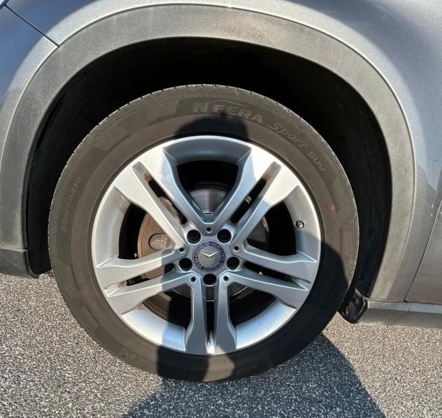Mercedes-Benz GLA GLA 180 d Automatic Premium - Foto 6