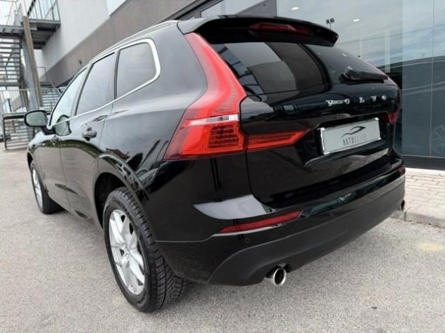 VOLVO XC60 B4 (d)Geartronic Momentum Pro/TETTO APRIBILE rif. 23983100 - Foto 3