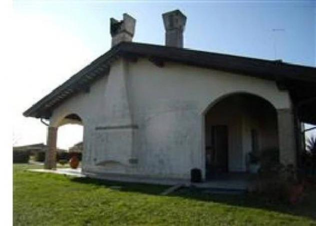 Immobile in asta di 453 m² con più di 5 locali e box auto in vendita a Palazzolo dello Stella - Foto 3