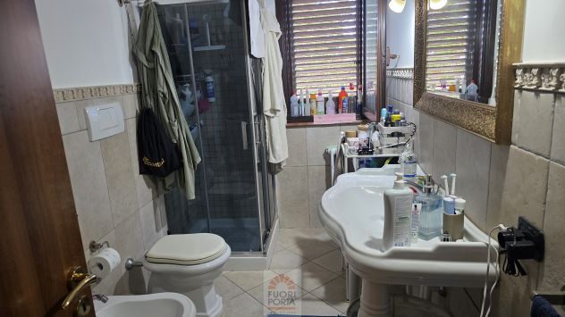 CASA SEMINDIPENDENTE AL PIANO PRIMO - Foto 7
