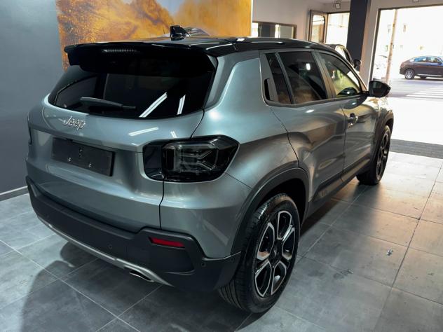 Jeep Avenger 1.2 Turbo 100 CV Altitude - Foto 8