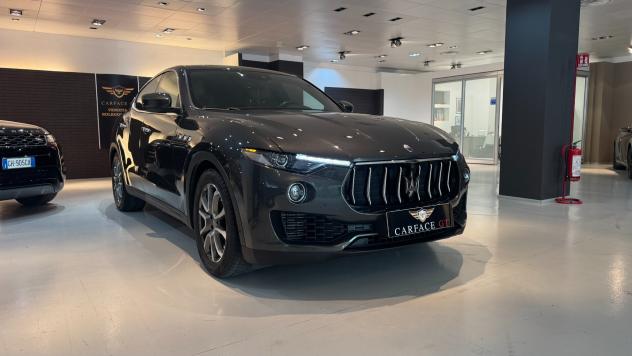 MASERATI LEVANTE 350CV 3.0B - 2018 - Foto 3