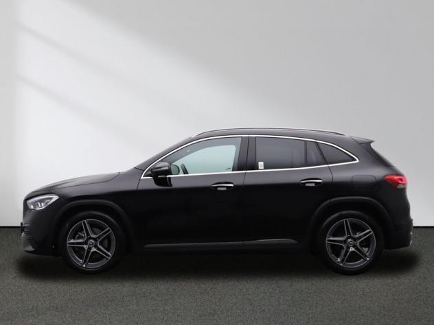 Mercedes-Benz GLA 200 d AMG Distronic telecamera posteriore LED AHK - Foto 2