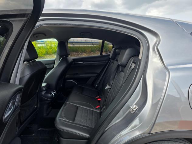 Alfa Romeo Stelvio 2.2 Turbodiesel 210 CV AT8 Q4 Executive - Foto 10
