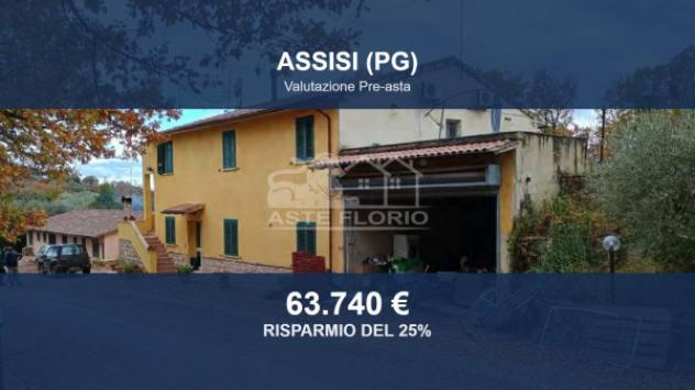 Immobile in asta di 162 m² con più di 5 locali in vendita a Assisi