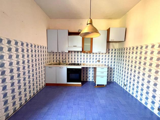 cst99 - ampio appartamento trilocale con box - cantina e balconi - Foto 18