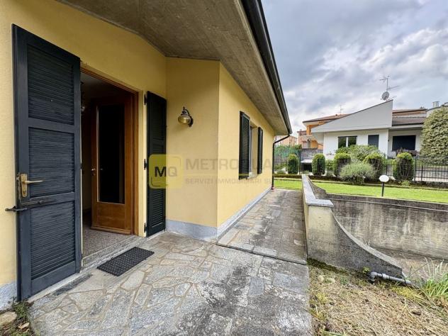 Villa indipendente con giardino privato e box di 100 mq a Galbiate - Foto 8