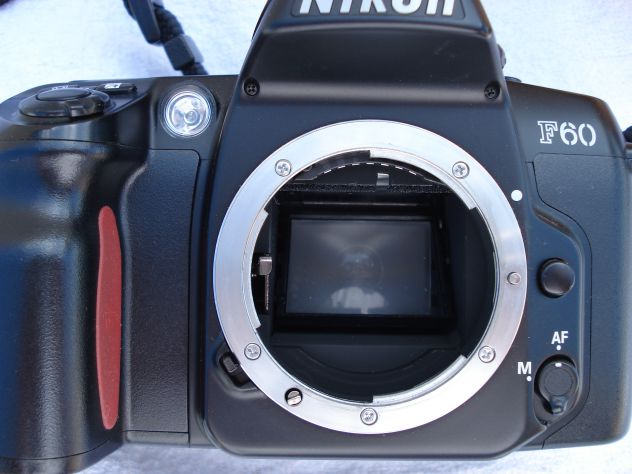MACCHINA FOTOGRAFICA NIKON CON OBBIETTIVO 28 -105 - Foto 3
