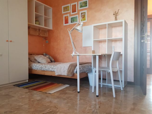 POSTO LETTO (FEMMINE) IN STANZA DOPPIA/TRIPLA VIA SCHIVARDI BRESCIA - Foto 3
