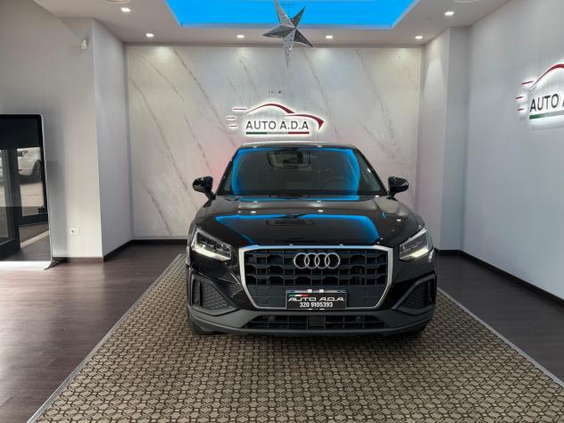 Audi Q2 35 TDI S tronic Identity Black