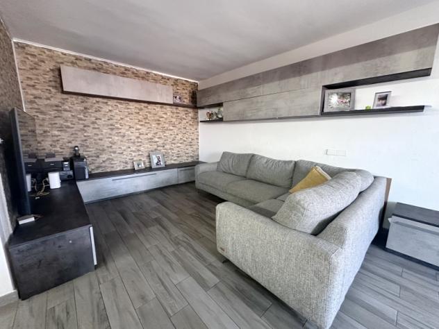 Filare vendesi terratetto con ingresso indipendente corredato di corte esclusiva e terrazzo vista mare!