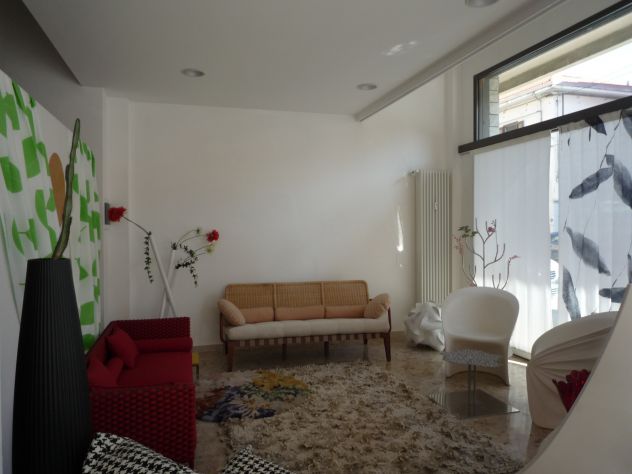 vendesi locale uso commerciale mq.115 - Foto 4