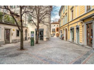 Bilocale vicino Varese centro (VA) 600eu con giardino