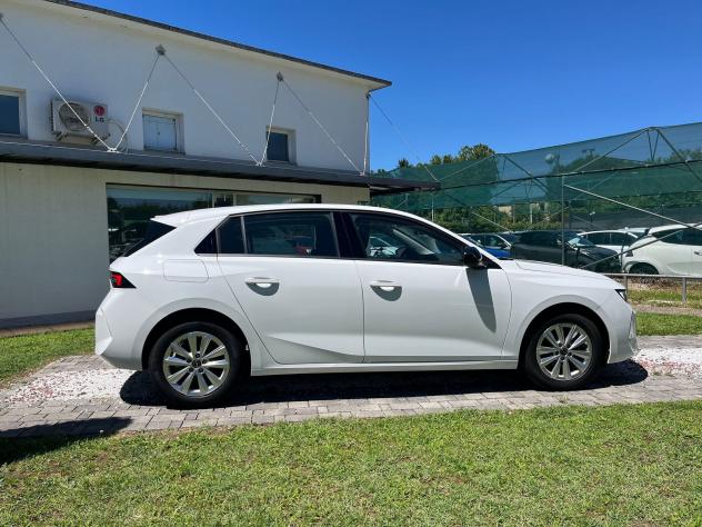 Opel Astra 1.2 Turbo 130cv Edition MT6 - Foto 6