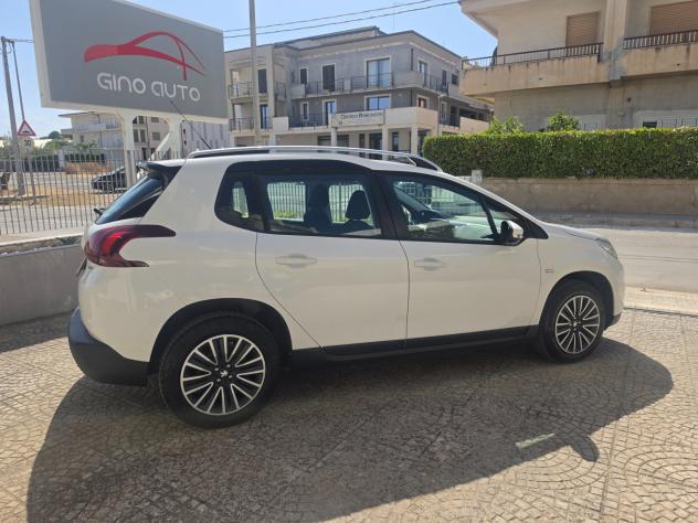 Peugeot 2008 BlueHDi 100 Active - Foto 10