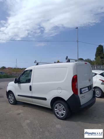 FIAT DOBLÃ? CARGO 1.3 Multijet 16v 95CV SX Euro 6 Car van 4-door - Foto 9