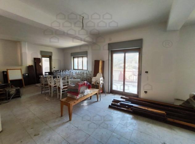 APPARTAMENTO di 5 vani e di 184 mq (MESSINA) rif. 2VS17103 - Foto 6