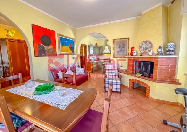 Villa in vendita a Montecatini-Terme 400 mq Rif: 1248056