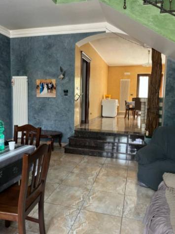 Immobile in asta di 362 m² con più di 5 locali e box auto in vendita a Volturara Irpina - Foto 2
