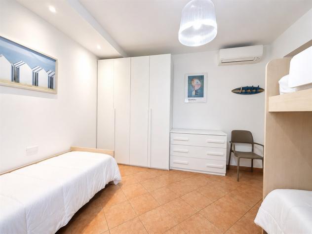 ID 895 Bellissimo Trilocale in Villa storica , di fronte alla Marina, con giardino e posto auto "A cà de Jolanda" CIN IT009034C2M24A73HQ - Foto 5