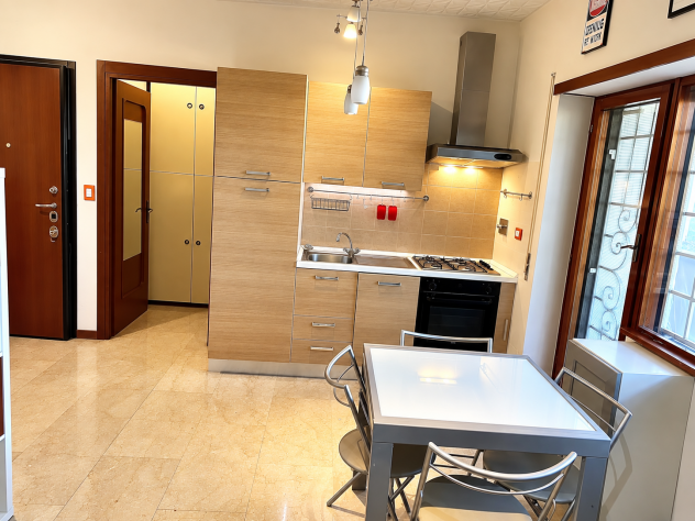 FONTE MERAVIGLIOSA MONOLOCALE ARREDATO CON TERRAZZO PRIVATO. - Foto 10