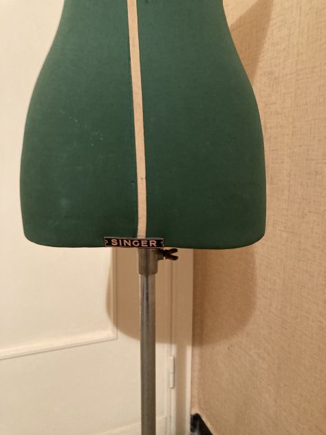 Mannequin vintage marca Singer anni 60 idea arredo ed molto utile - Foto 4