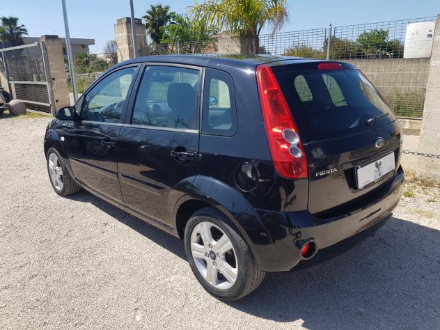 Ford Fiesta 1.4 Tdci 70cv Clima Cerchi 5p. - Foto 2