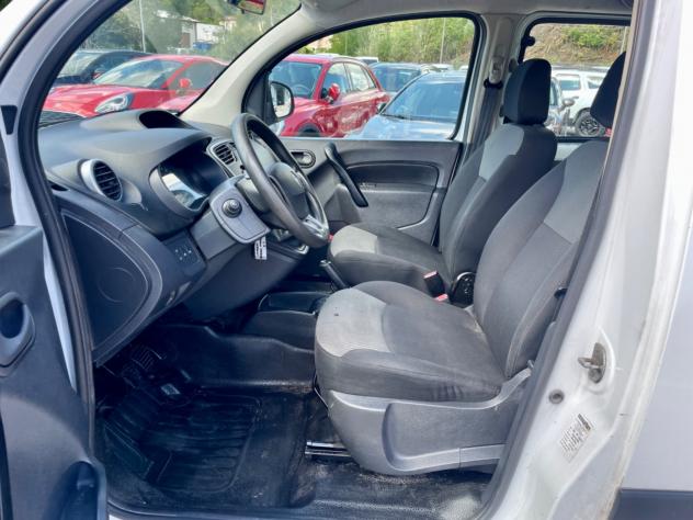 Renault Kangoo MAXI dCi 115CV AUTOCARRO 4 POSTI - Foto 7