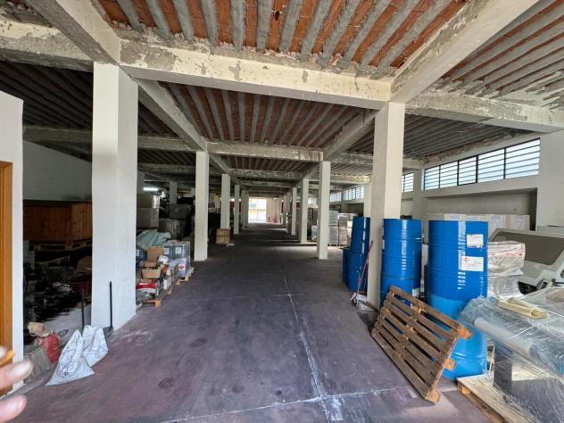 Industriale/Artigianale in affitto a Aci Sant'Antonio