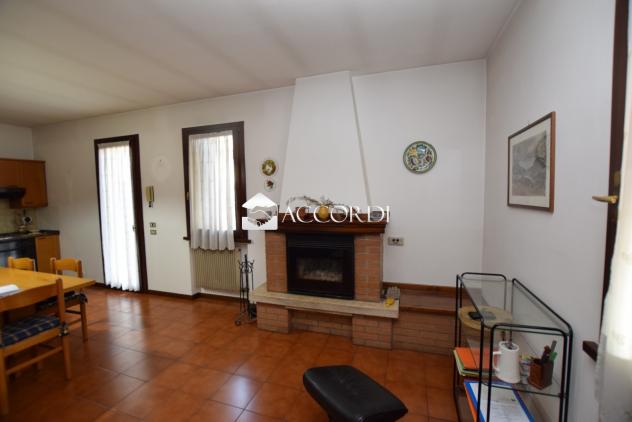 CASA INDIPENDENTE di 4 vani e di 252 mq (MONTEBELLUNA) rif. AS530 - Foto 5