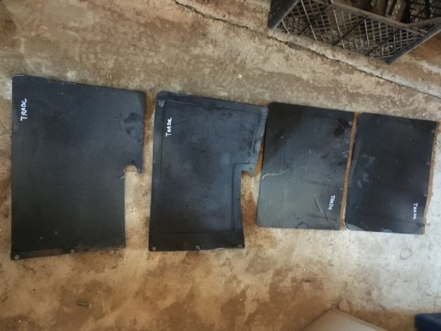 4 Paraspruzzi ruote Nissan TRADE Cassonato 2.8 Diesel 1991 - Foto 4