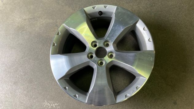 Cerchione in lega originale 17 pollici Subaru Forester 2011 - Foto 2