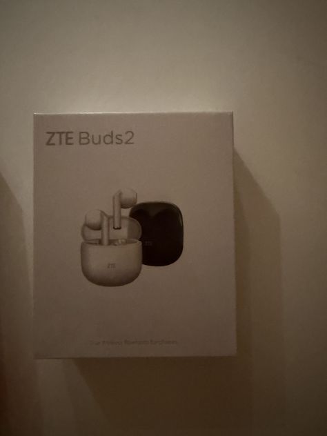 Telefono nuovo mai usato (sigillato) e auricolari - Foto 2