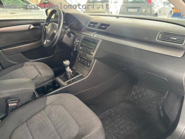 VOLKSWAGEN Passat 1.6 TDI BlueMotion Tech. rif. 24105169 - Foto 9