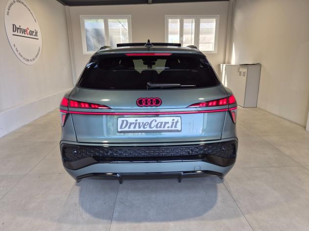 Audi Q3 1.5 TFSI MHEV S LINE EDITION 150CV S-TRONIC TETTO PANORAMICO APRIBILE ACC RETROCAMERA LUCI AMBIENTE PLUS - Foto 10