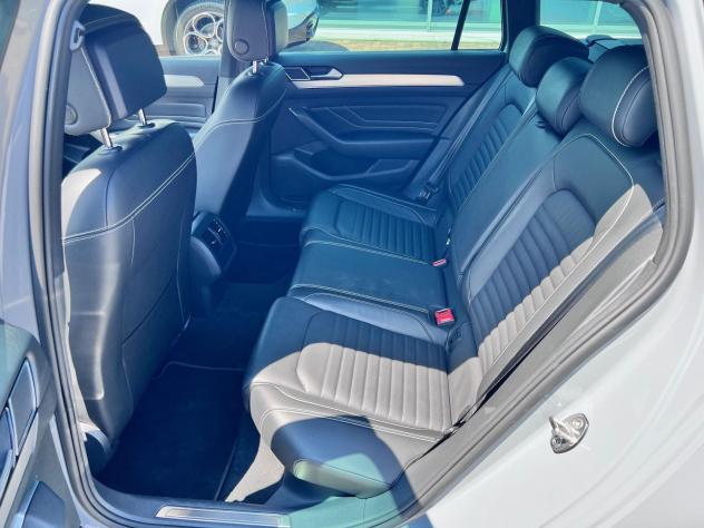Volkswagen Passat 2.0 TDI SCR 200CV Executive DSG - Foto 6