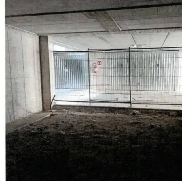 Immobile in asta di 244 m², box auto doppio in vendita a Faloppio - Foto 5
