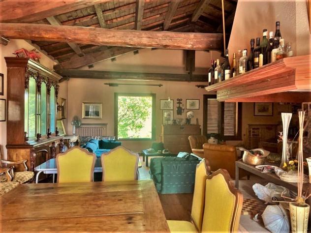 VILLA di PREGIO con GIARDINO ALBERATO - Foto 10