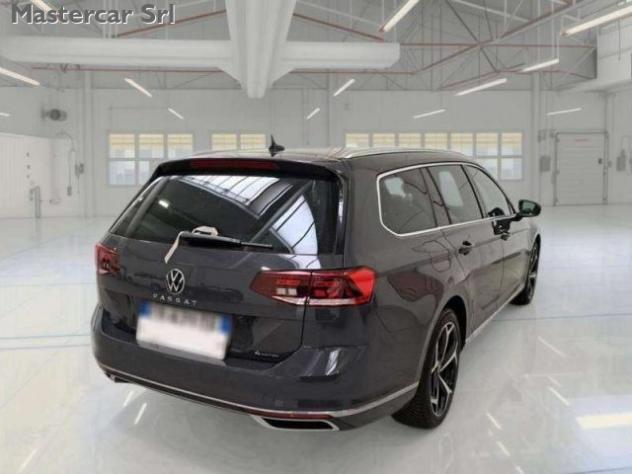 VOLKSWAGEN Passat Variant Passat Variant 2.0 tdi Executive 4motion 200cv dsg rif. 23808747 - Foto 3