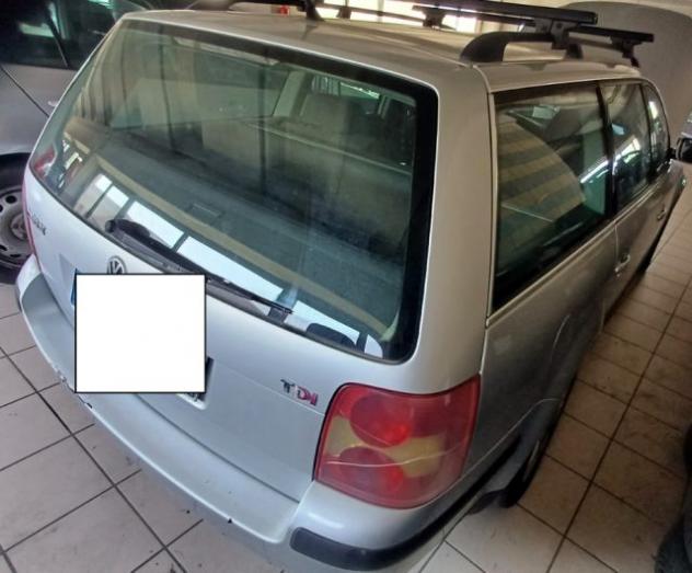 VOLKSWAGEN Passat 1.9 TDI/130 CV rif. 23935626 - Foto 3