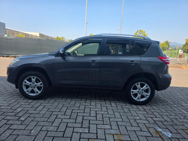 Toyota RAV 4 RAV4 2.2 D-4D 150 CV DPF Luxury - Foto 4