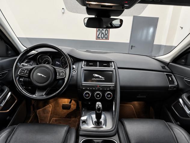 Jaguar E-Pace 2.0D 150 CV AWD R-Dynamic - Foto 10