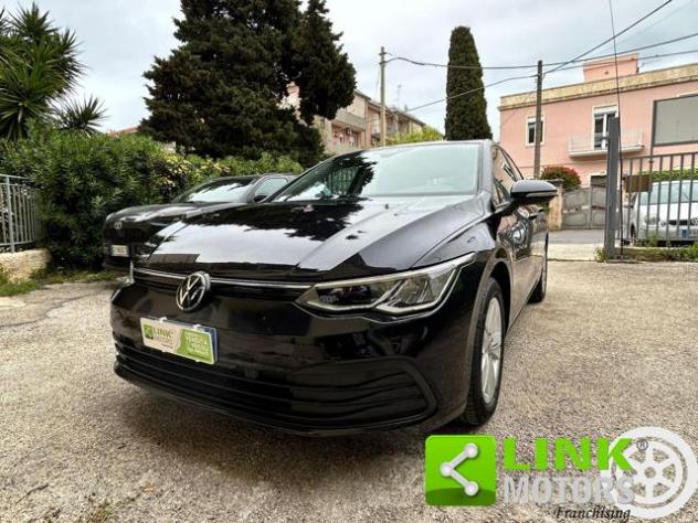 VOLKSWAGEN Golf 8 LIFE rif. 23838067