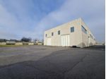 Immobile di 2000 m² con 1 locale in affitto a Lainate