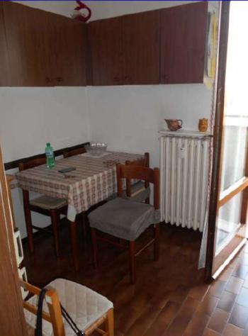 4735/2024 1 VA - Trilocale in asta a Marnate - Foto 5