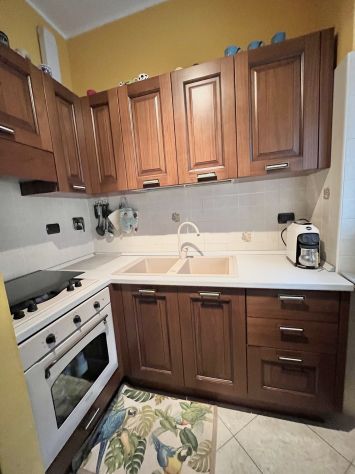 Cucina ad angolo 125x190cm Lube Creo Kitchens ante in Noce modello Oprah