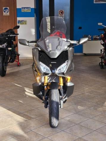HONDA FORZA 750 Settembre 2023 km 1.400 - Foto 2
