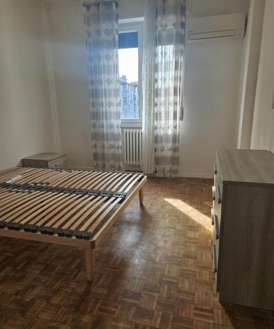 Elegante Bilocale Ristrutturato con Balcone in Via delle Primule 3, Milano - Foto 18