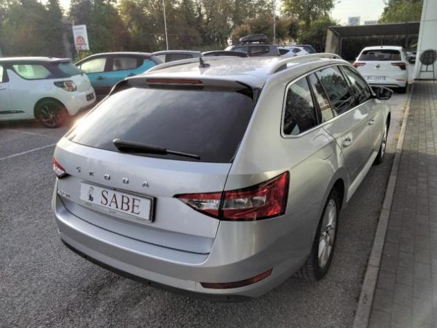 SKODA Superb 2.0 TDI EVO 150 CV SCR DSG Wagon Executive rif. 24193846 - Foto 9