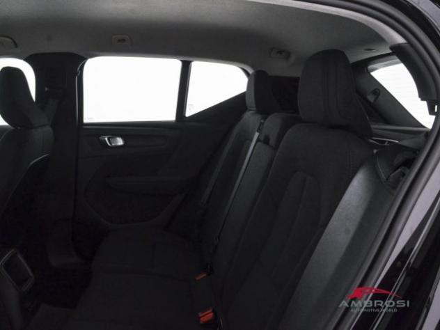 VOLVO XC40 T4 Recharge Plug-in Hybrid automatico Essential rif. 23722128 - Foto 10